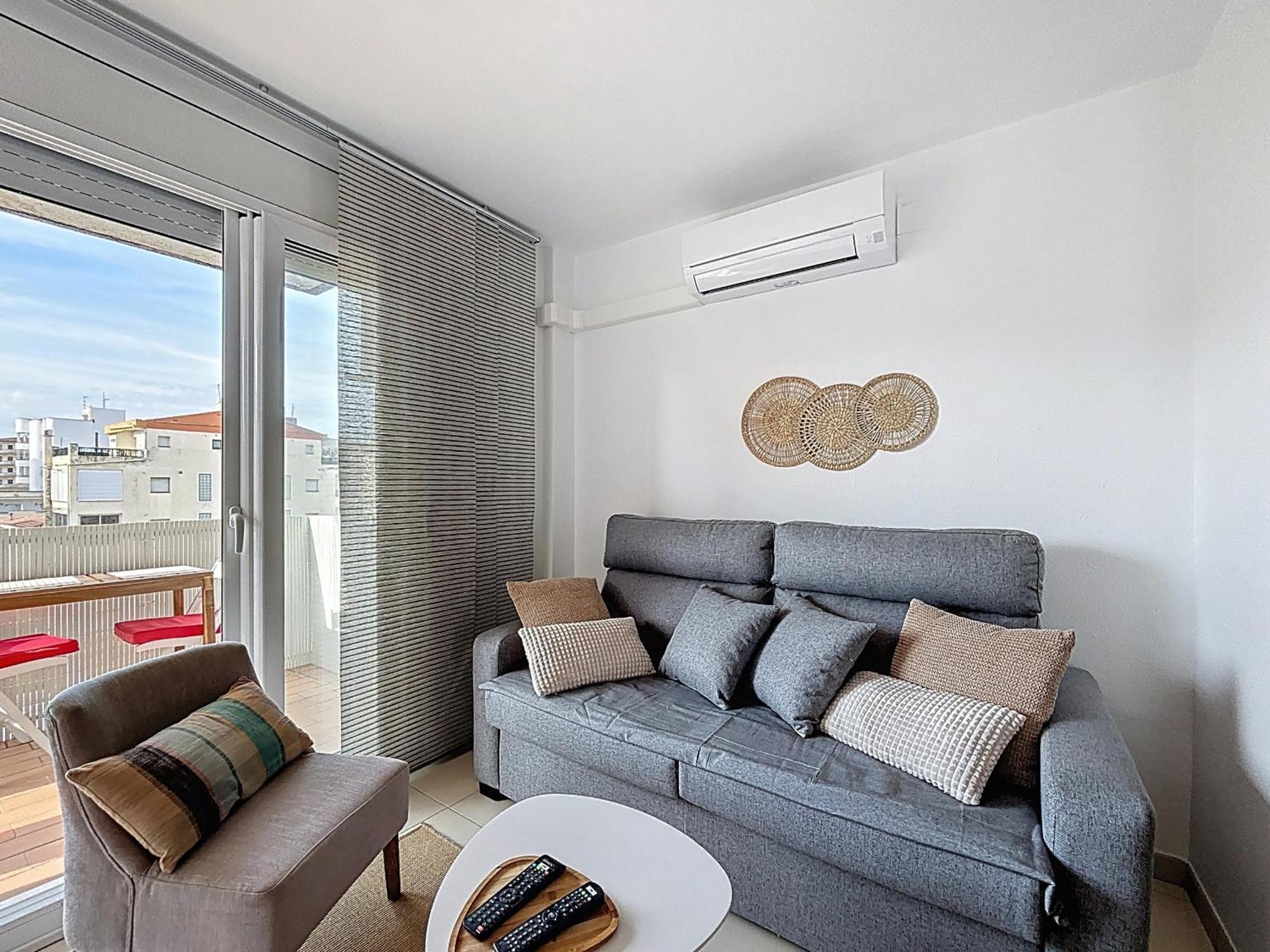 Sol Y Playa 4 1 Piso Muy Bonito Y Reformado Apartment Roses Exterior photo