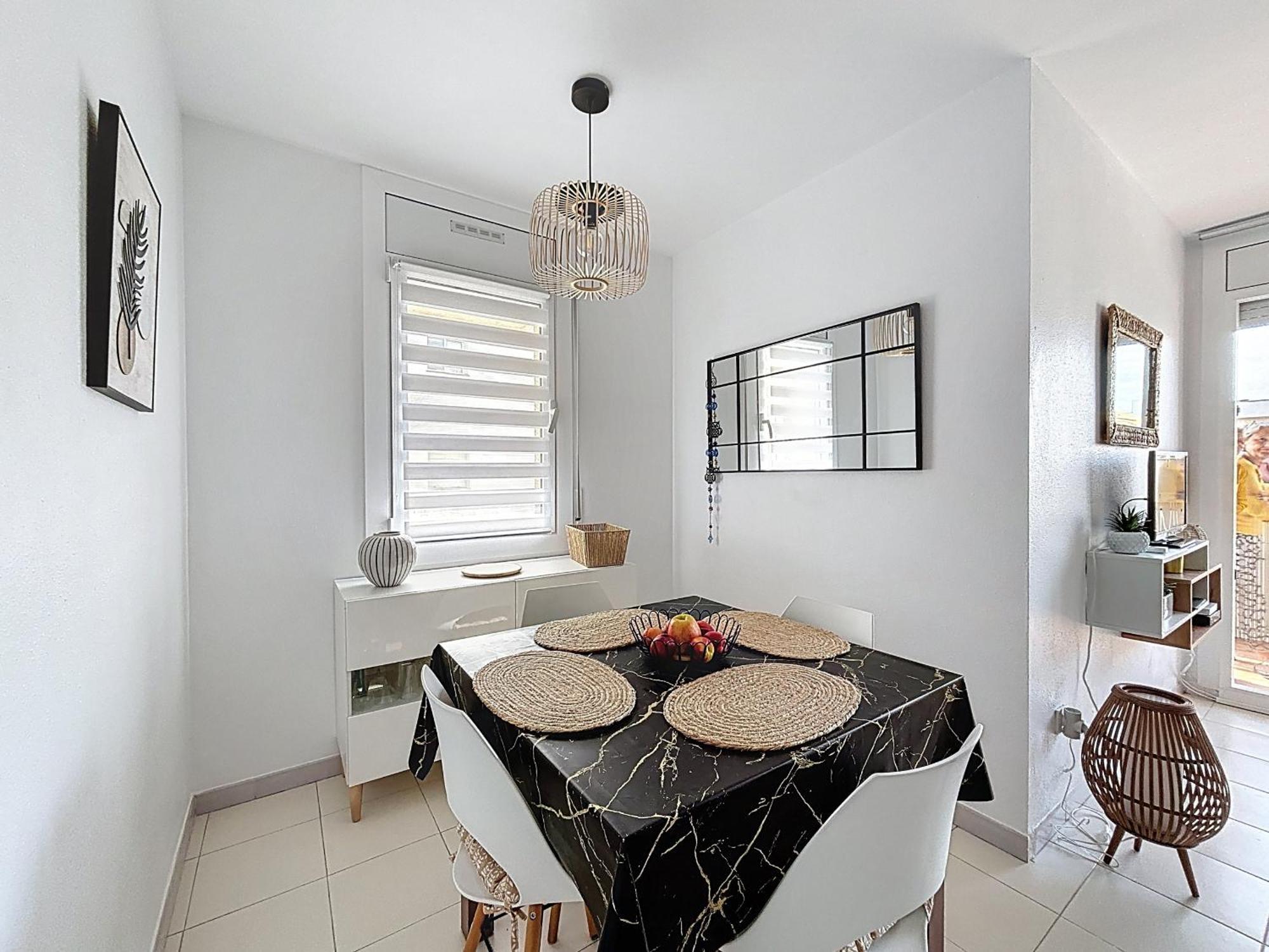 Sol Y Playa 4 1 Piso Muy Bonito Y Reformado Apartment Roses Exterior photo